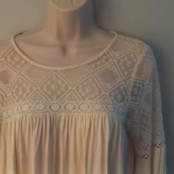 BOHO Long Bell Sleeve & Lace Shoulder - Picture 2 of 8
